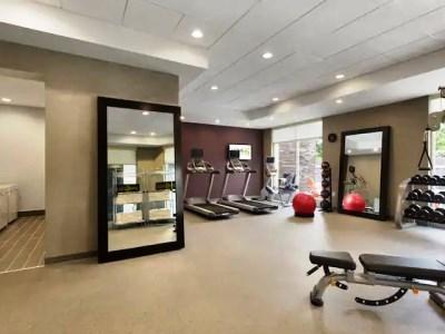Home2 By Hilton Downtown 3*