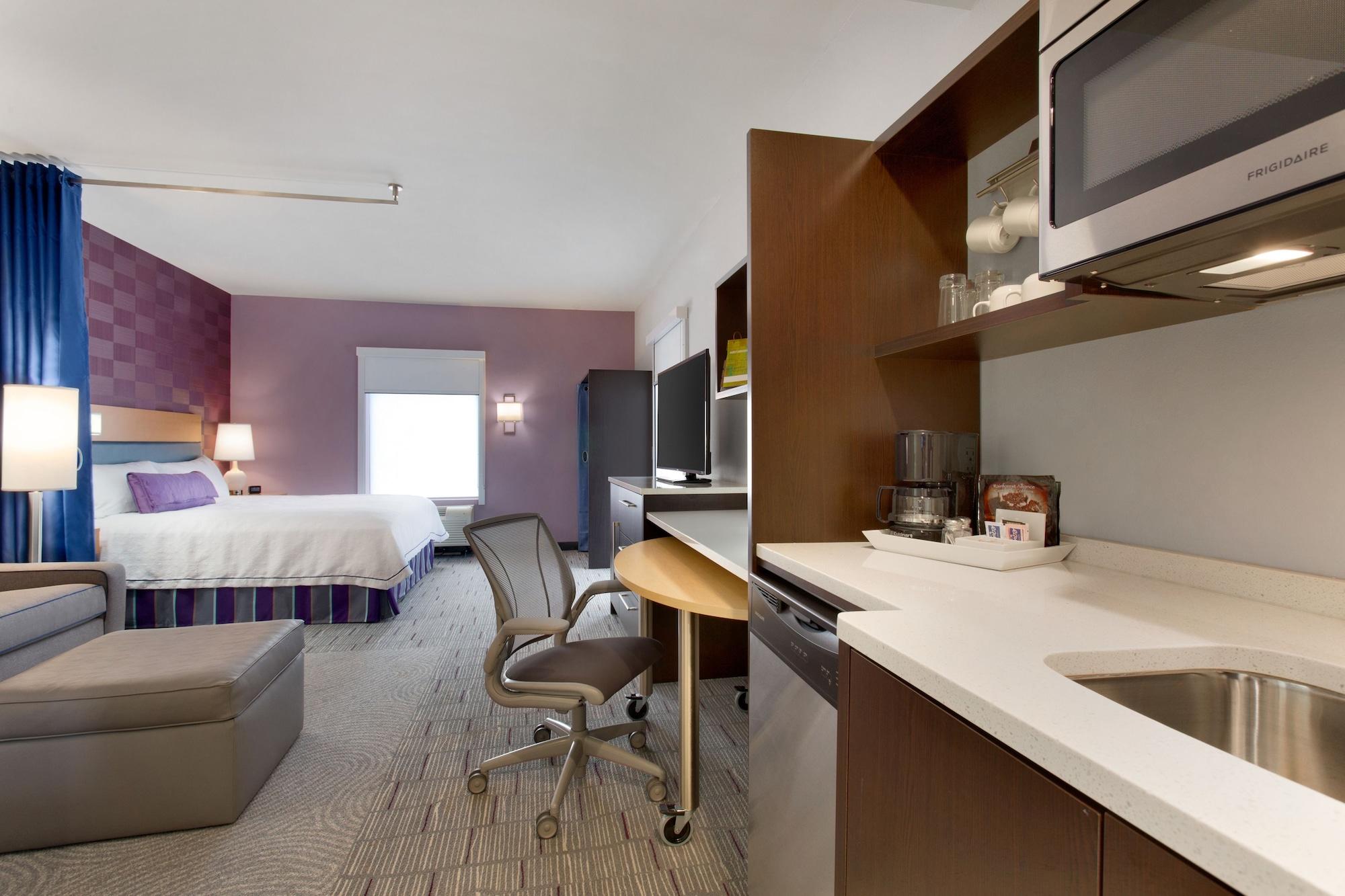 Home2 By Hilton Downtown 3* Greenville
