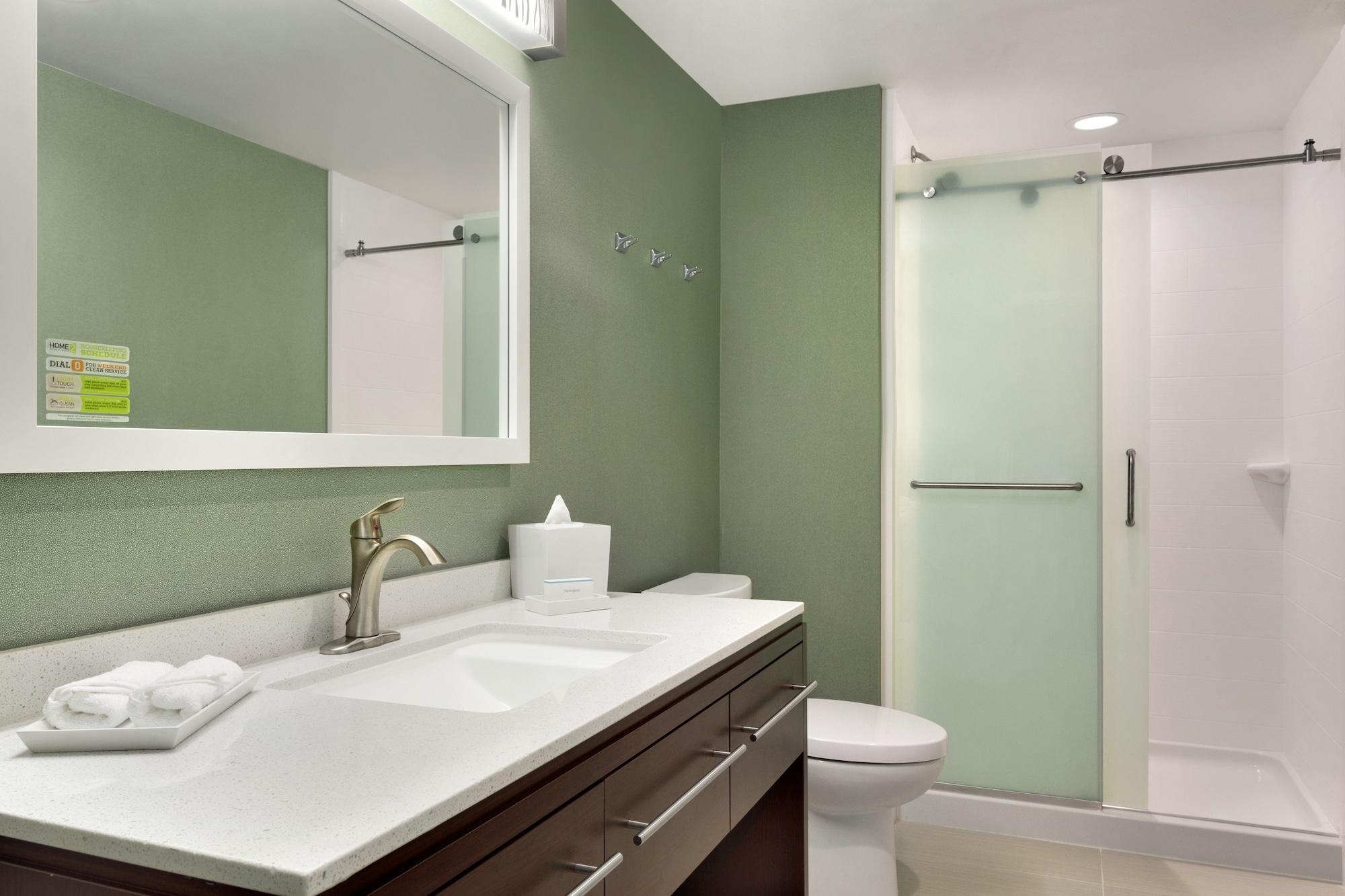 Home2 By Hilton Downtown 3*