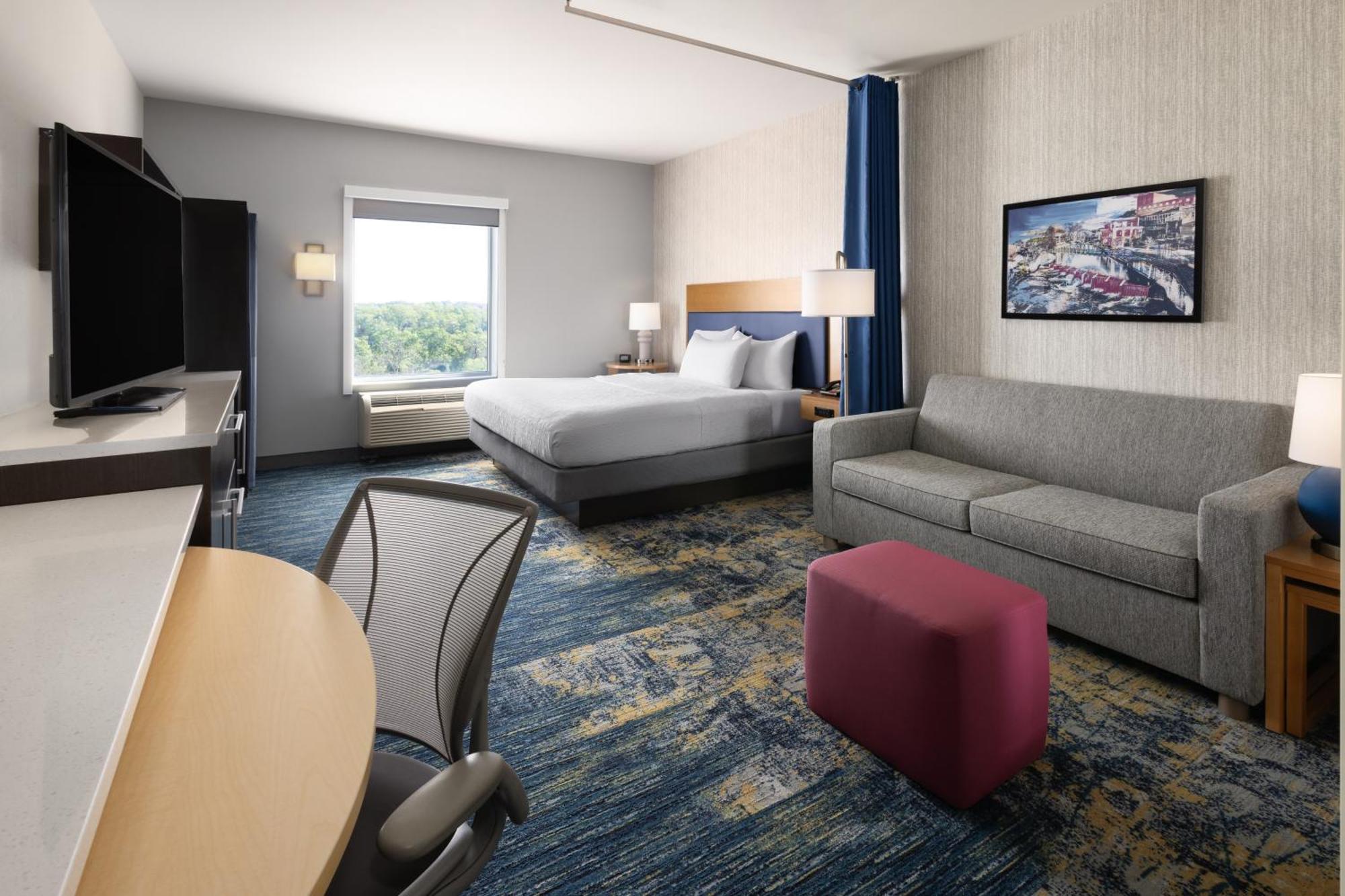 Hotel Home2 By Hilton Downtown