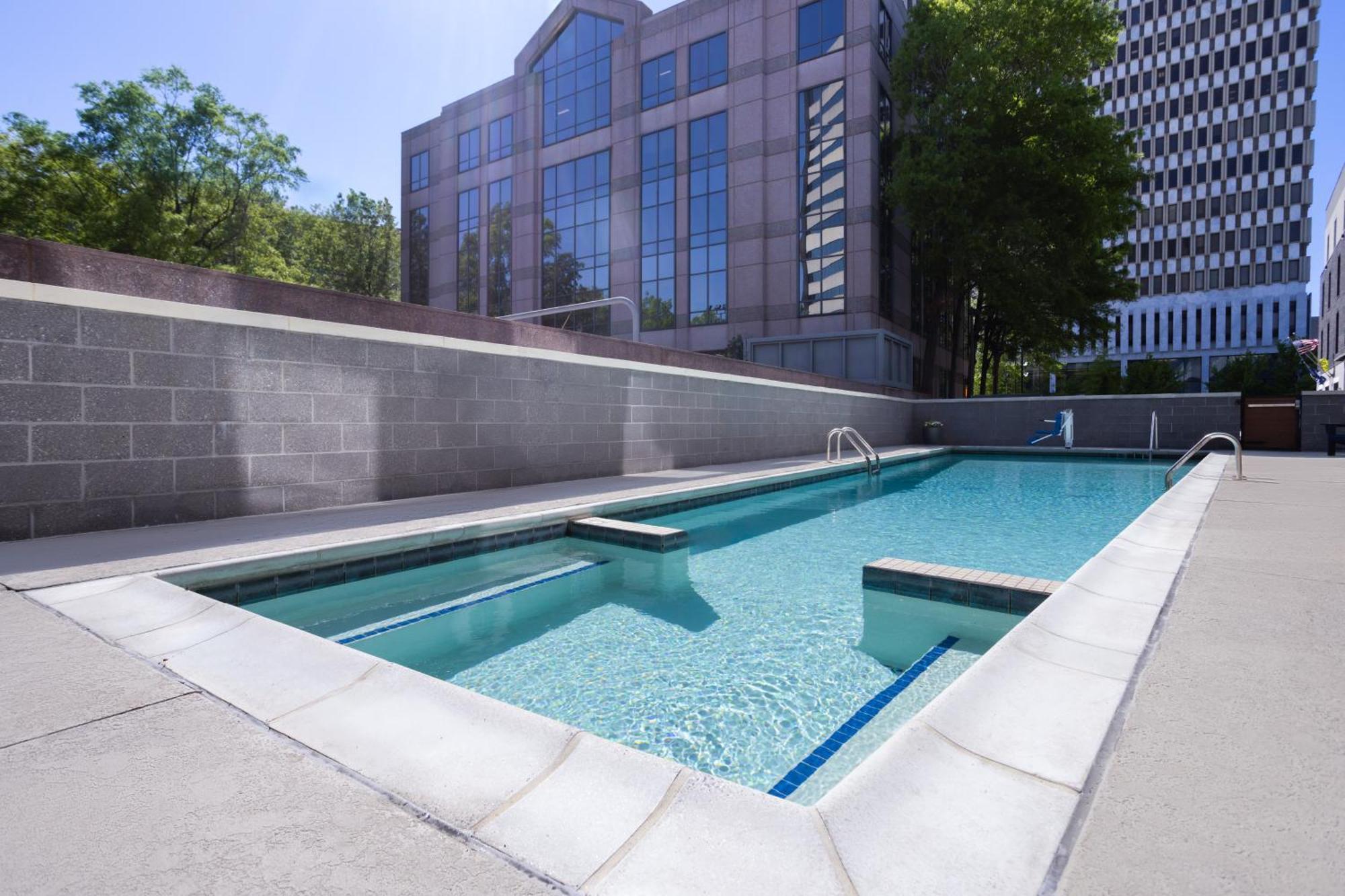 Hotel Home2 By Hilton Downtown 3*