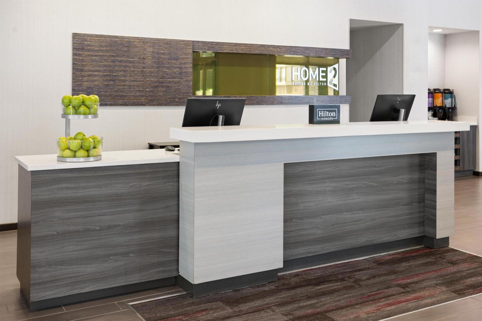 Hotel Home2 By Hilton Downtown 3*
