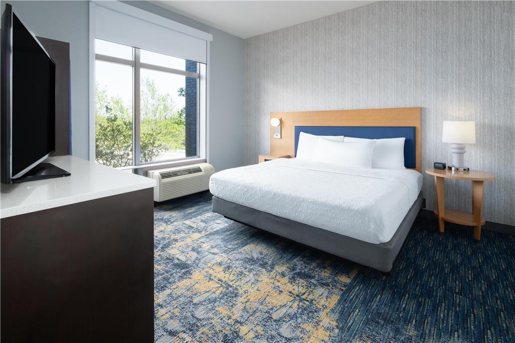 Hotel Home2 By Hilton Downtown 3*