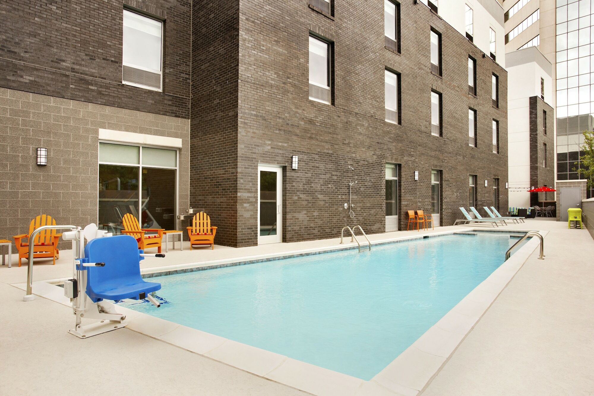 Home2 By Hilton Downtown 3*